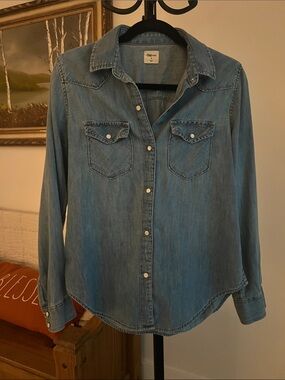 GAP Light Blue Denim Western Shirt